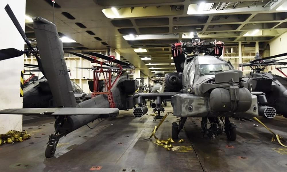 Έρχονται αμερικανικά Apache και Blackhawk στον Βόλο (εικόνες)